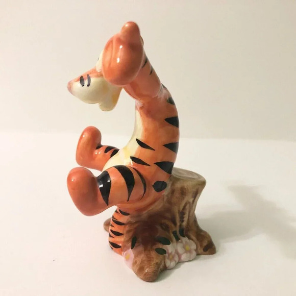 Vtg Tigger On Stump Walt  Disney Figurine Ceramic Winnie The Pooh Chipped - Picture 6 of 12